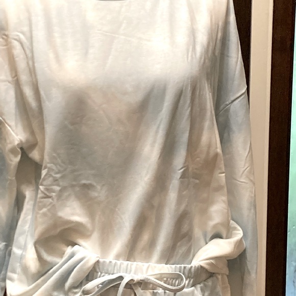 Lounge Set in GreenTie Dye - Picture 5 of 5